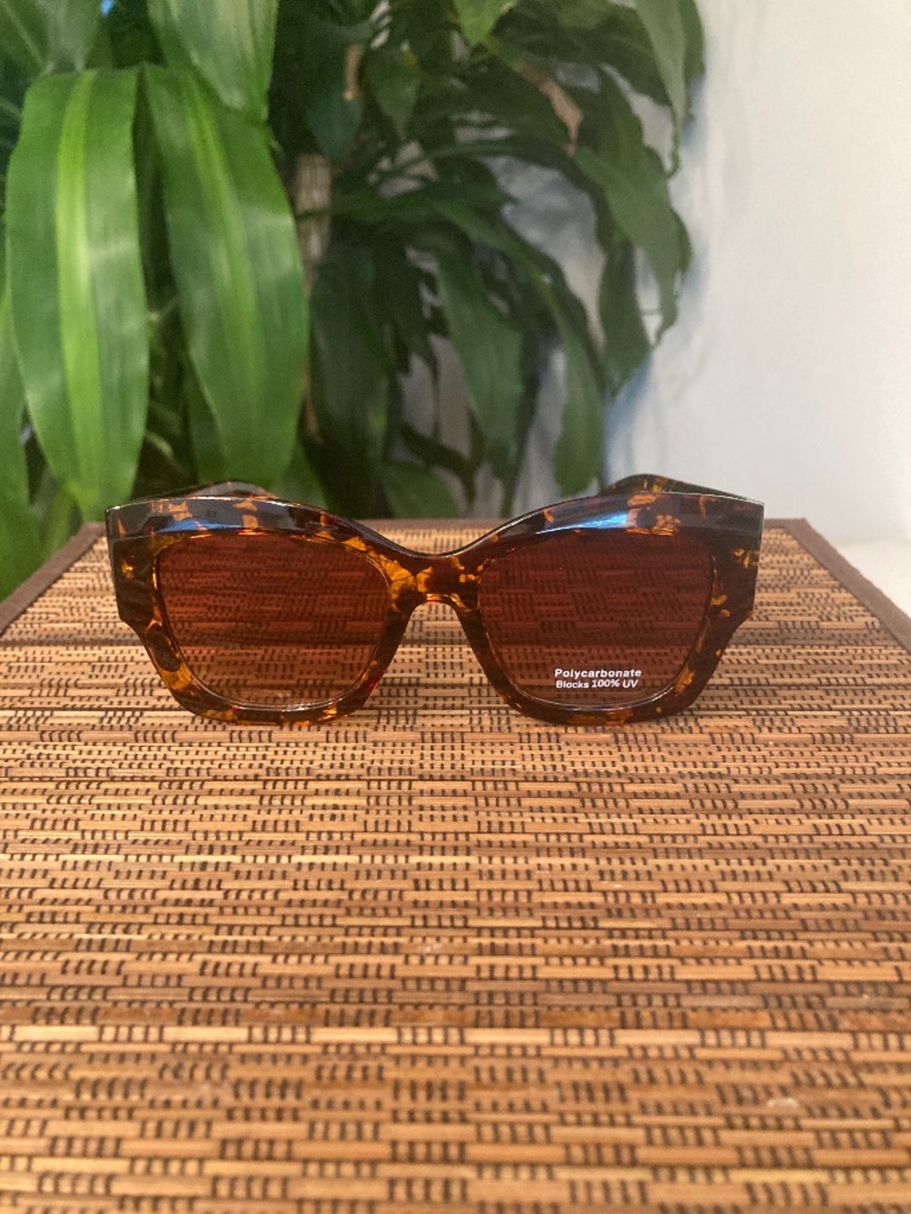 Chunky Square Cat Eye Sunglasses With Thick Frame (P4759AP)